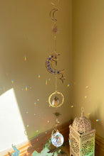 Load image into Gallery viewer, Two stars and the moon