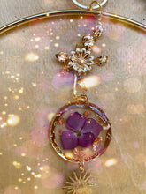 Load image into Gallery viewer, Citrine flower