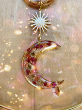 Load image into Gallery viewer, Citrine flower