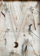 Load image into Gallery viewer, Gold Dust Goddess