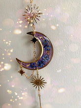 Load image into Gallery viewer, Queen of the Flowers