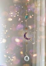 Load image into Gallery viewer, Queen of the Flowers