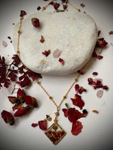 Load image into Gallery viewer, draíocht magical mushroom necklace