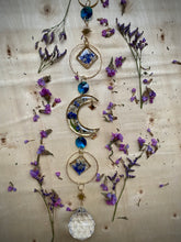 Load image into Gallery viewer, Her magical garden
