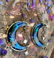 Load image into Gallery viewer, Daisy Mermaid
