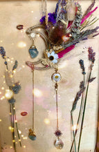 Load image into Gallery viewer, Solstice Daisy
