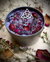 Load image into Gallery viewer, Bandia Soy Candle
