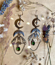 Load image into Gallery viewer, Fly through the night
