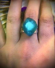 Load image into Gallery viewer, Vibe Sea Glass Ring
