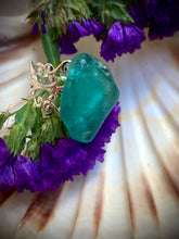 Load image into Gallery viewer, Vibe Sea Glass Ring
