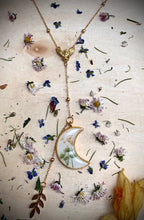Load image into Gallery viewer, Wild Lace Necklace
