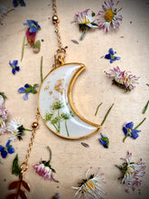 Load image into Gallery viewer, Wild Lace Necklace
