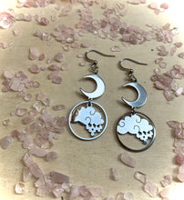 Load image into Gallery viewer, Scamaill Earrings
