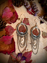 Load image into Gallery viewer, Ramble On Earrings
