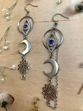 Load image into Gallery viewer, Intuition Earrings
