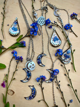 Load image into Gallery viewer, Forget Me Not
