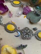 Load image into Gallery viewer, Gypsy Moon Neck Chain
