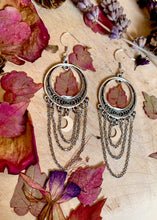 Load image into Gallery viewer, Ramble On Earrings

