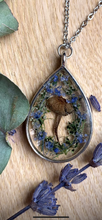 Load image into Gallery viewer, Secret Garden Necklace
