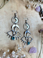 Load image into Gallery viewer, Watching Moon
