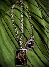 Load image into Gallery viewer, Wild Blossom Neck chain

